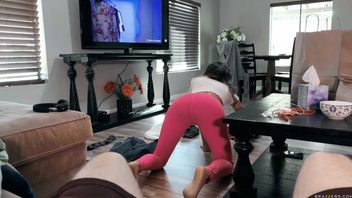 Страстная красотка Химэ Мари занимается жарким сексом на камеру с бойфрендом