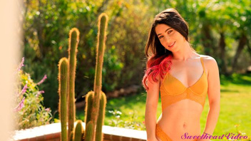 Две сексуальные брюнетки сквиртуют от язычков и пальчиков друг друга