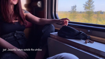 В поезде русскую рыжую девушку разводит на секс