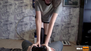 Хочет его сперму каждый день, русская грудастая миньетчица