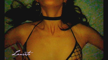 Снимает еблю с сучкой из эскорта