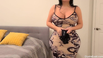 Мачеха с большой жопой хочет хуй пасынка