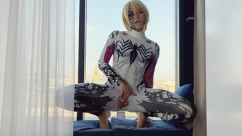 Она Анти-Веном, он ее трахарь -  порнографическая пародия