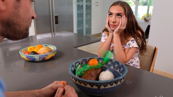 Похотливая падчерица  и хуй отчима