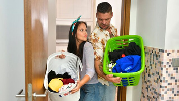 Вернулись с пляжа  и решили мощно трахнуться