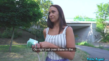 Платит телке деньги за минет и  еблю в пизду, Джина (Gina Ferocious)