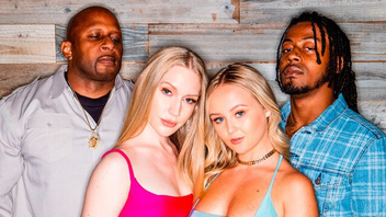 Негры ебутся с двумя белыми красивыми самками