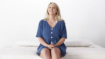 Жарка втроем - зрелая, молодка и  член