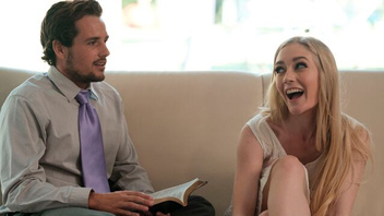 Вкусная девочка Эмма Старлетто  (Emma Starletto)