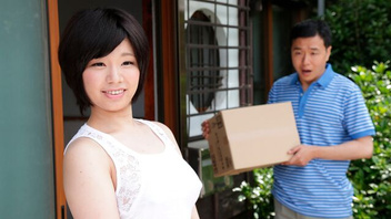 Азиатка стонет от ебли