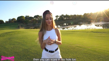 Молодая знает как осчастливить его  член