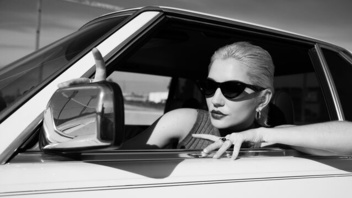 Гламурная телочка хочет спаривания, Скай Блю (Skye Blue)