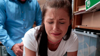 Воровка рассчитывается натурой, Каролина Свитс (Carolina Sweets)