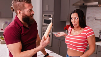 Мамочка  любит дилдо и получает реальный хуй, Рэйчел Старр  (Rachel Starr)