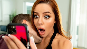 Рыжеволосую телку пацаны делят между своими  членами