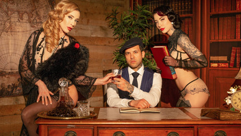 Звездные  телки в сексе на  троих