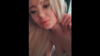 Ебу грудастую блонду на камеру