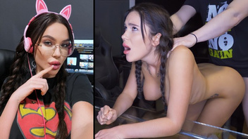 Заходит раком в грудастую крошку