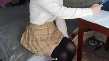 Его  член для домашней девушки