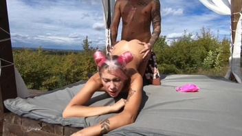 Отлично жахнул бабу  на свежем воздухе