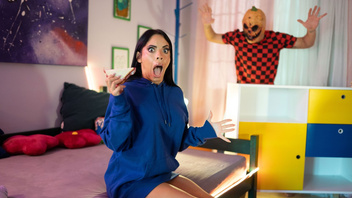 Хэллоуин удался, выебал сисястую бабу