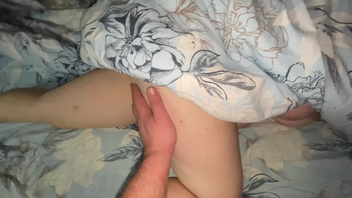 Разбудил грудастую толстуху своим хуем