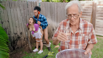 Ебля с шикарной девкой, Вайлет (Violet Gems)
