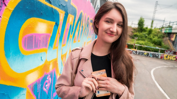 Заплатил милой девке деньги за трахач