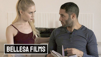 Трахач для секси блондинки