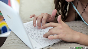 Русский секс - поебал свою крошку