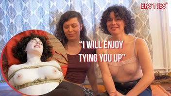 Лесбиянки любят зализывать дырки