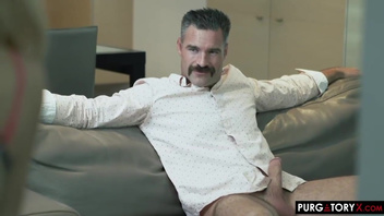 Дядя шпилит двух роскошных девок