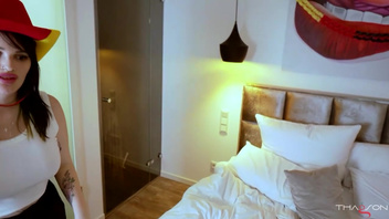 Татуированная толстуха Мона (Mona Peaches) круто ебется