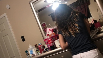 Напористая любовница  отлично сосет хрен