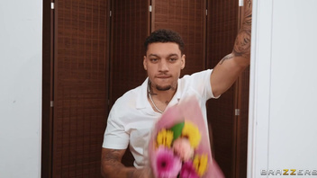 Групповуха во все дырки для бабы шлюхи