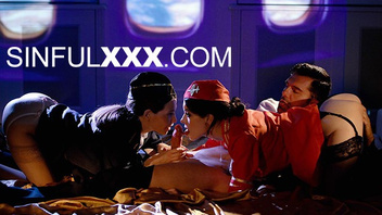 Красивые бабенки отлично  отдались самцу