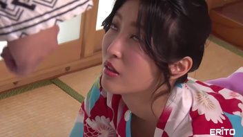 Милая азиаточка шпилится круто с мужиком