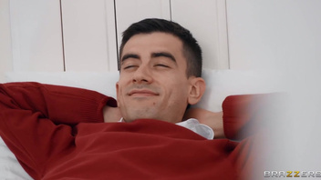 Сисястую мачеху дрючит пасынок, Сибил Сталлоне (Sybil Stallone)