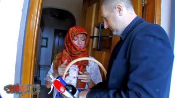 Домашка с горячей телкой, постановочная ебля