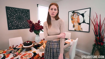 Рыжеволосая давалка круто шпилится