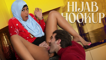 Вылизал телке пиздень  и отлично трахнул