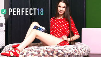 Соло  от тощей телочки Эллис  (Ellis Baileys)