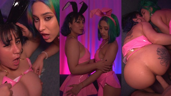 Шикарные девочки долбятся с мужиком