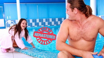 Красотка трахается в рот и в жопу