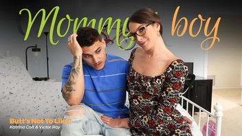 Напихал бабе в анальный вход