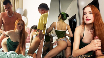 Молоденьких девок ебут парни