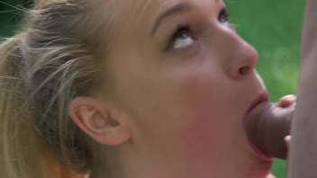 На природе круто натянул суку