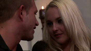 Блондиночка милашка классно трахается