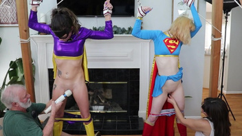 Жаркая групповуха с шикарными бабами