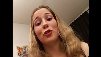 Молодая Француженка со светлыми волосами пробует анальный секс